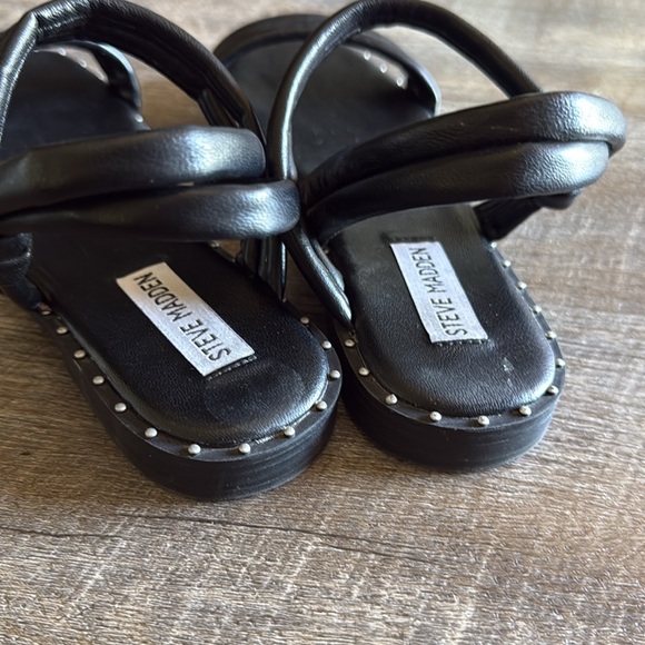 Steve Madden sandals vegan leather ankle straps stud sandals - Picture 6 of 7